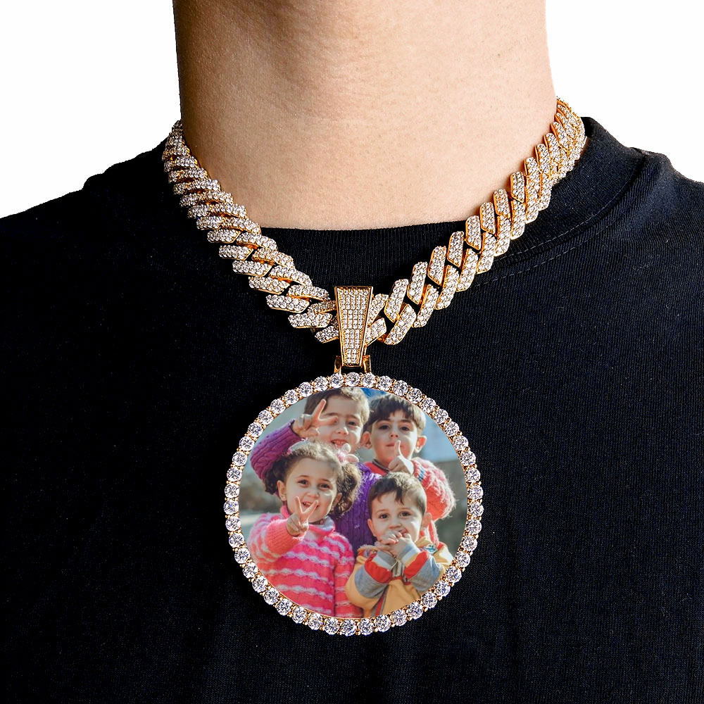Street Fashion Necklace - Custom Made Big Photo Medallions 18k