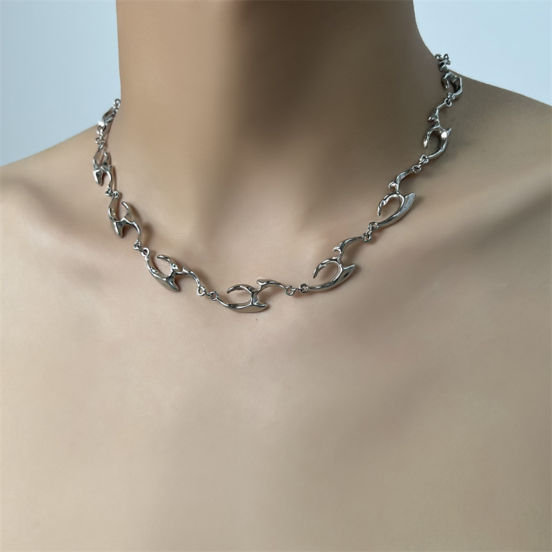 Irregular Shaped Metal Necklac - Street Fashion Trend 2025 incelemesi ve fiyatı